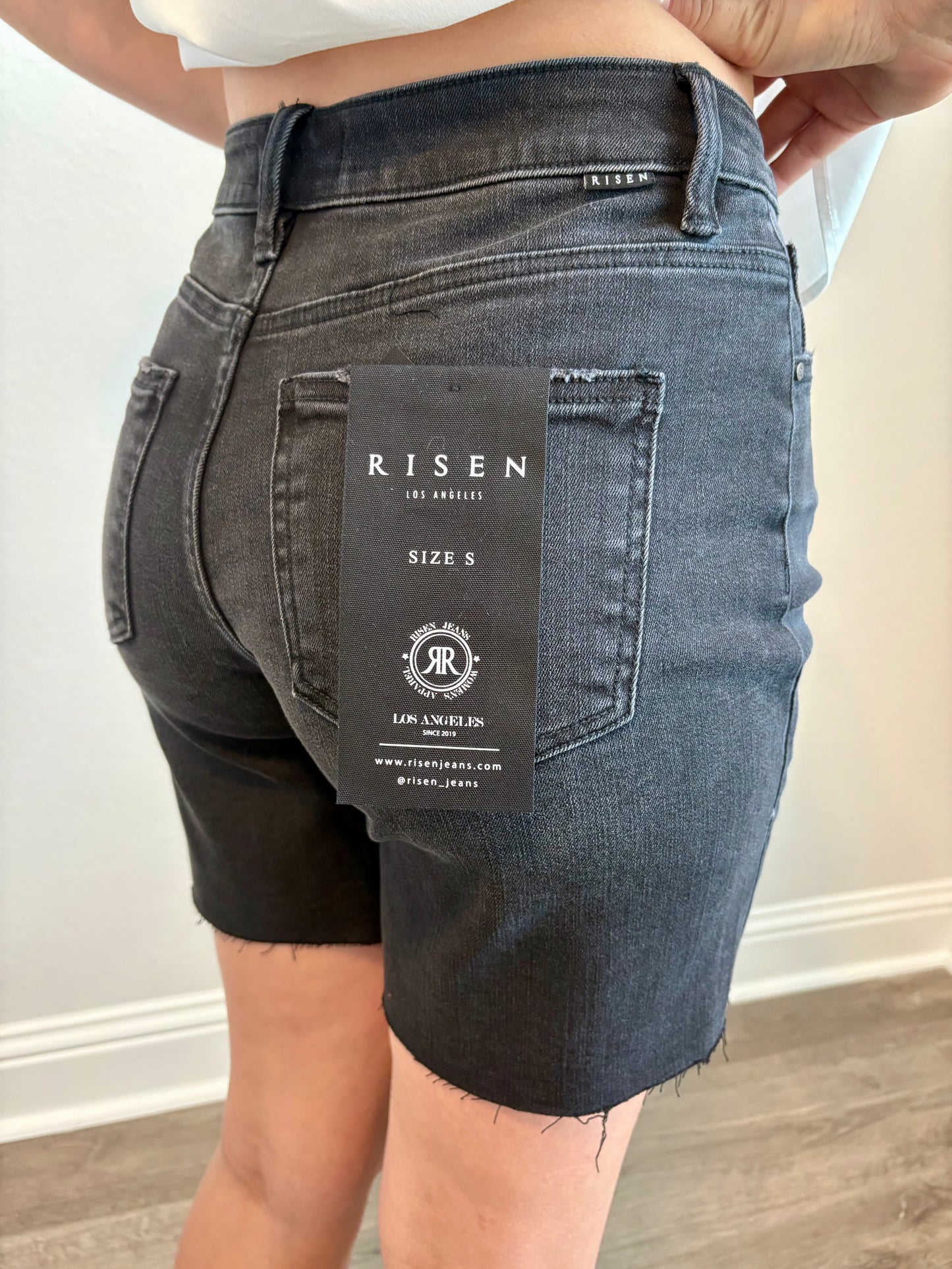 Emmy Mid Lenth Shorts