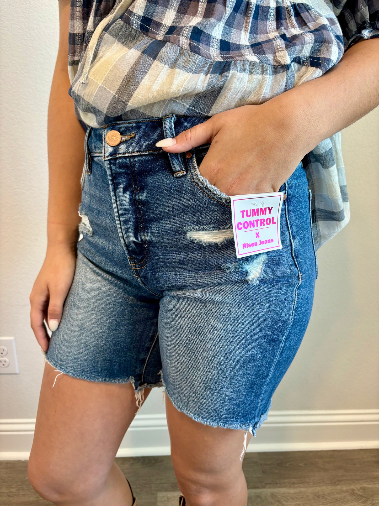 Emmy Mid Lenth Shorts