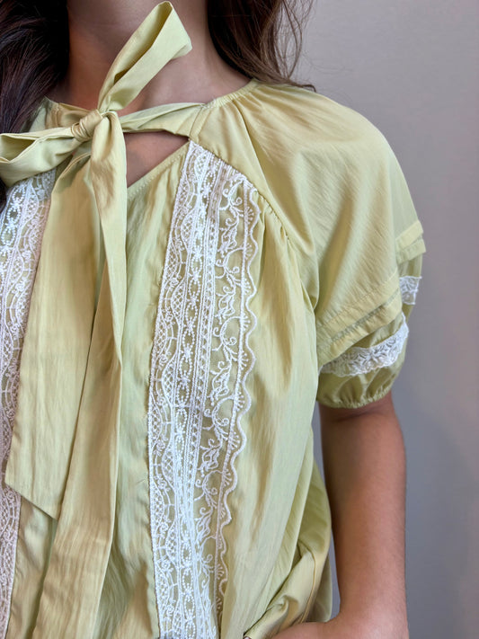 Janelle Bow Top
