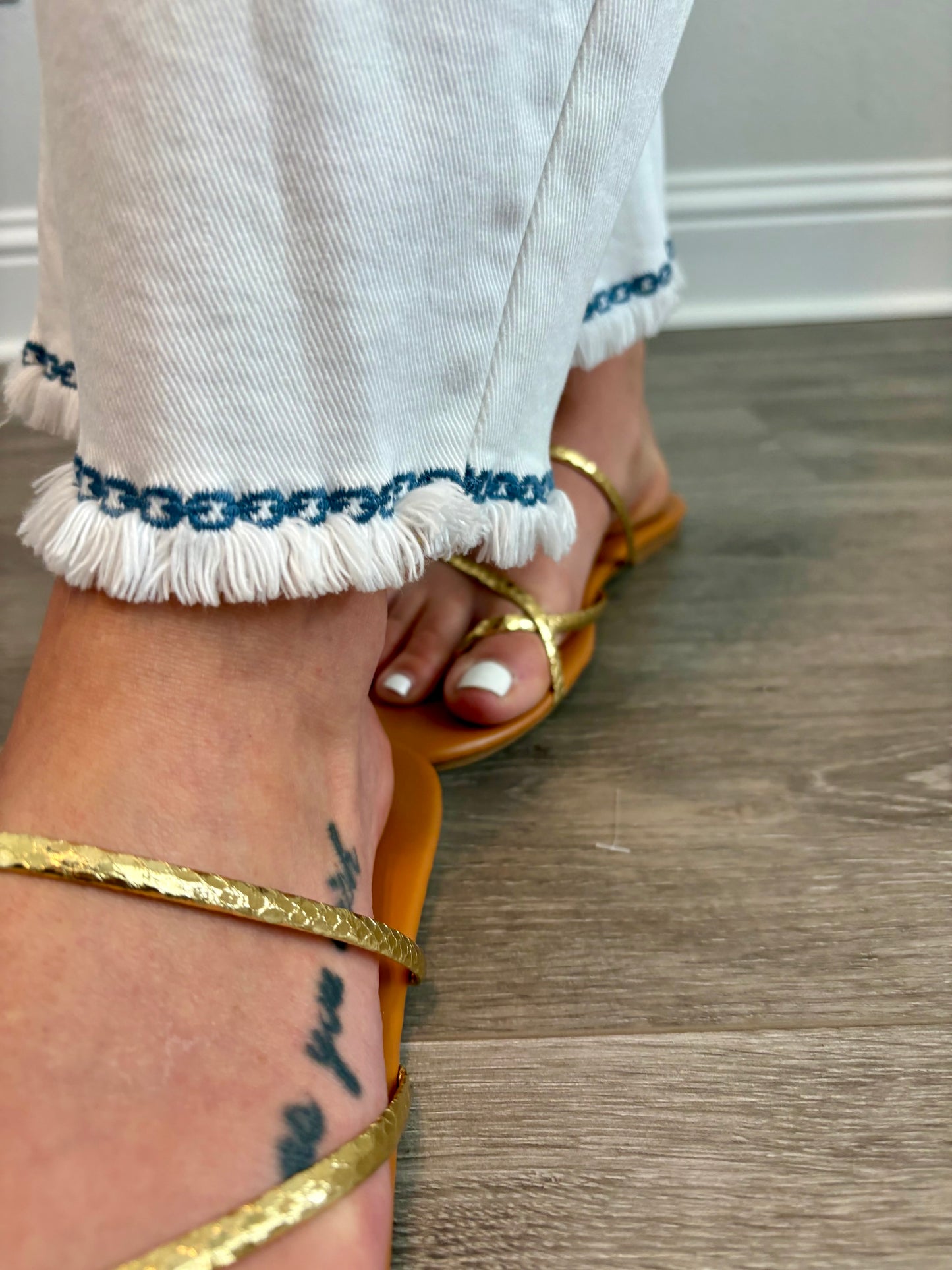 White Embroidered Detail Pants