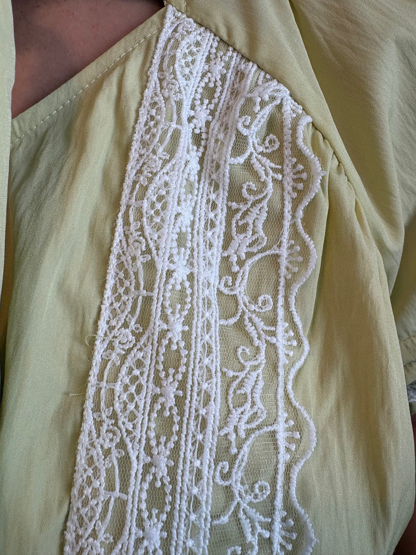 Janelle Bow Top